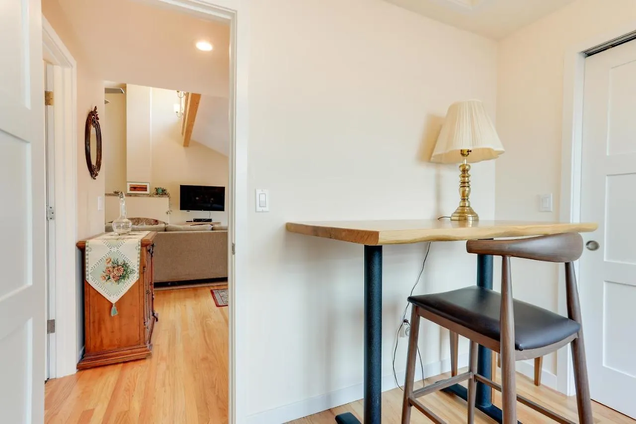 Beautiful Seattle Home With Patio About 9 Mi To Downtown United States